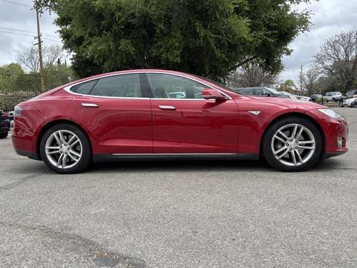 2014 Tesla Model S Base