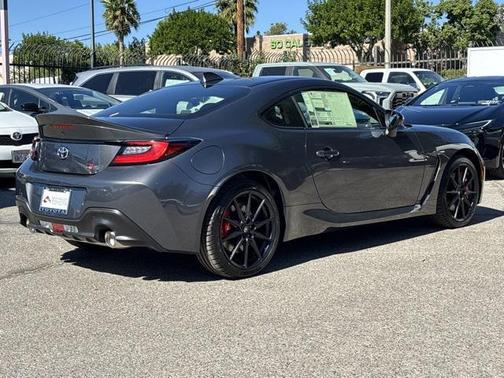 2025 Toyota GR86 Premium
