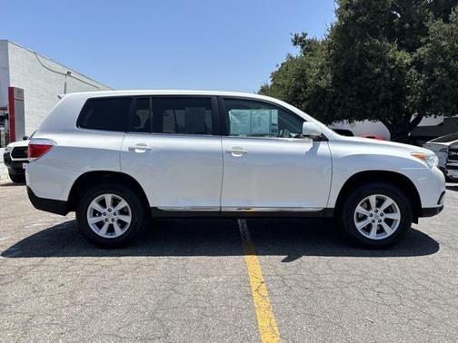 2013 Toyota Highlander SE