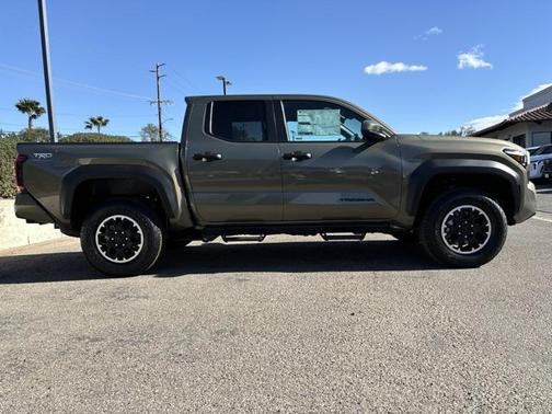 2025 Toyota Tacoma TRD Off Road