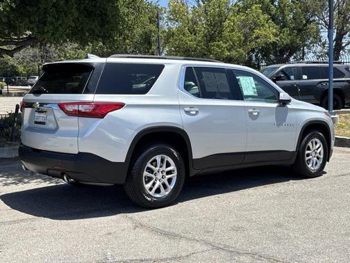 2020 Chevrolet Traverse LT Cloth