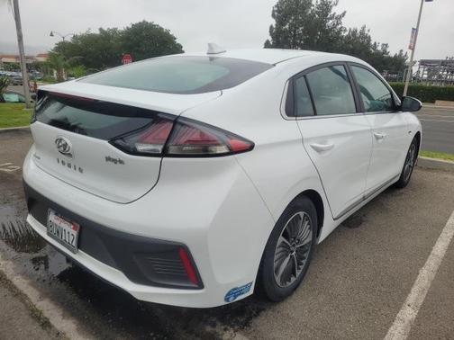 2020 Hyundai IONIQ Plug-In Hybrid SEL