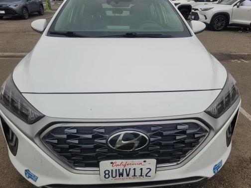 2020 Hyundai IONIQ Plug-In Hybrid SEL