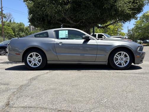 2014 Ford Mustang V6