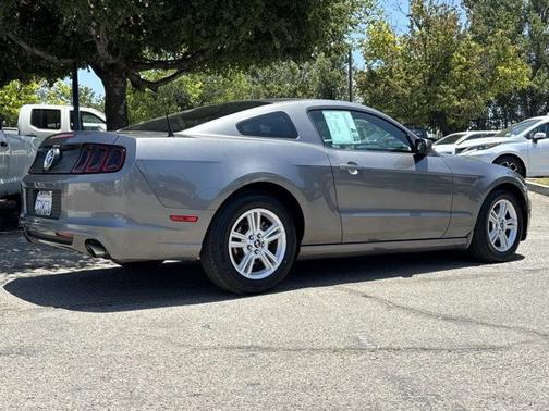 2014 Ford Mustang V6