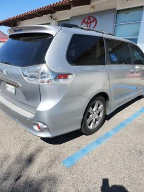 2011 Toyota Sienna SE