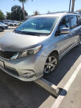 2011 Toyota Sienna SE