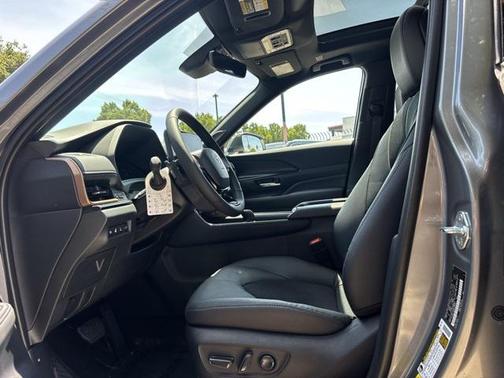 2025 Toyota Grand Highlander Hybrid Limited MAX