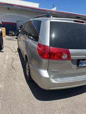 2009 Toyota Sienna LE