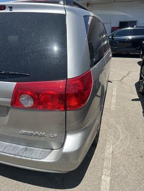 2009 Toyota Sienna LE