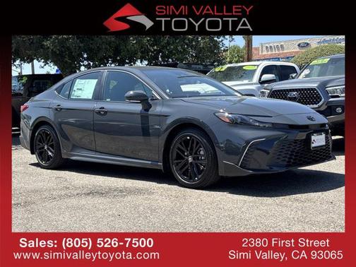 2025 Toyota Camry SE