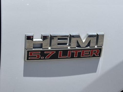 2018 RAM 1500 SLT