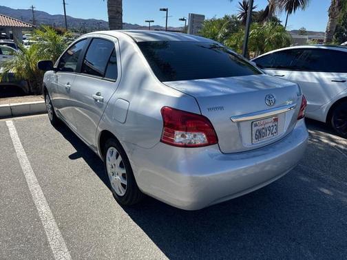 2010 Toyota Yaris Base