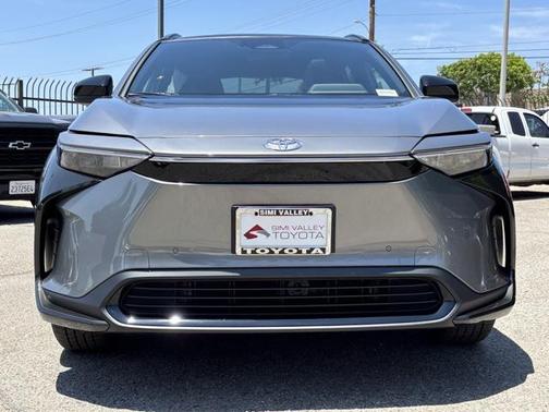 2025 Toyota bZ4X XLE