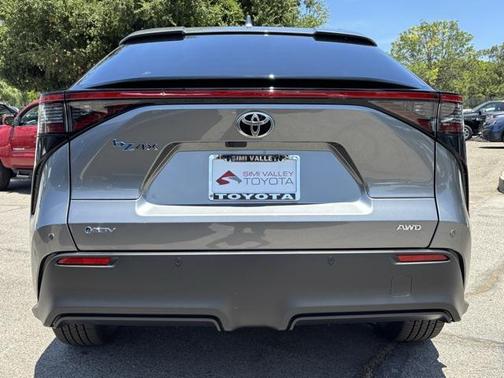 2025 Toyota bZ4X XLE