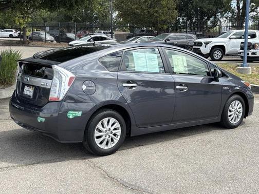 2012 Toyota Prius Plug-in Base