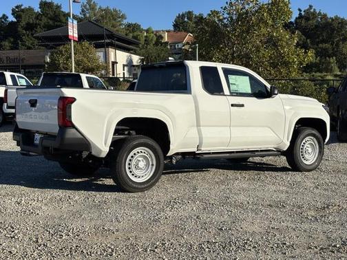 2025 Toyota Tacoma SR