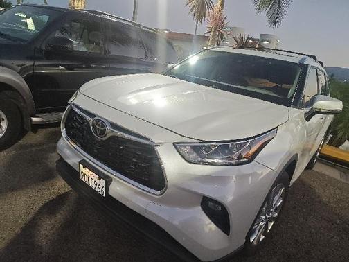 2022 Toyota Highlander Limited