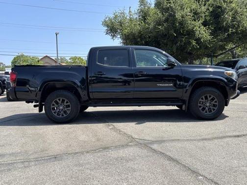 2020 Toyota Tacoma SR5