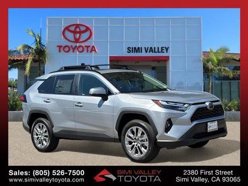 2025 Toyota RAV4 XLE Premium