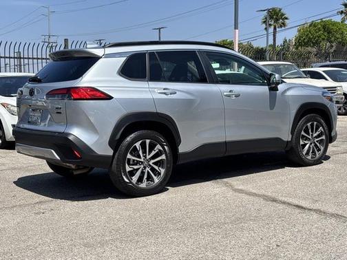 2022 Toyota Corolla Cross XLE
