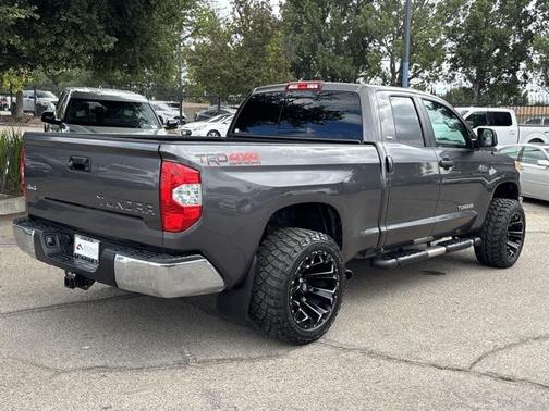 2017 Toyota Tundra SR5