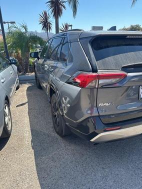2022 Toyota RAV4 Hybrid SE