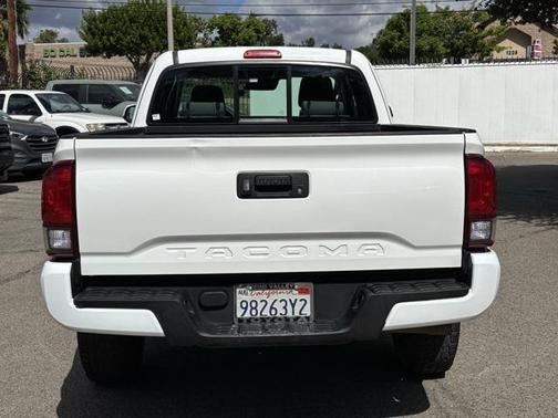 2018 Toyota Tacoma SR