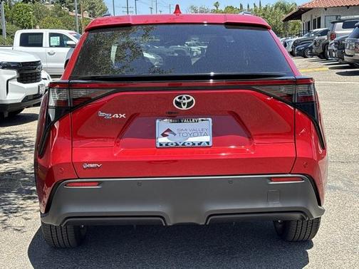 2025 Toyota bZ4X XLE