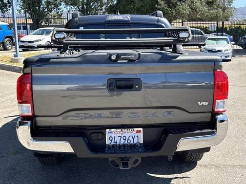 2016 Toyota Tacoma SR5