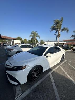 2024 Toyota Camry Hybrid SE