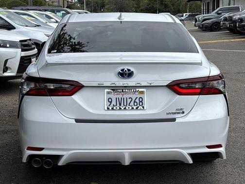 2024 Toyota Camry Hybrid SE