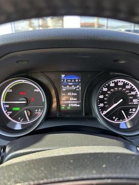 2024 Toyota Camry Hybrid SE