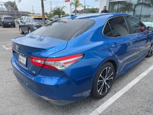 2019 Toyota Camry SE
