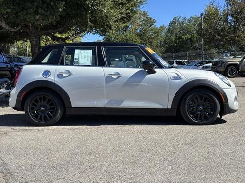 2018 MINI Hardtop Base