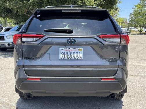 2023 Toyota RAV4 Hybrid XLE Premium