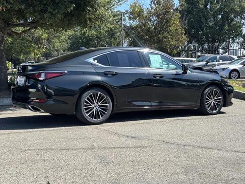 2022 Lexus ES 350 Base