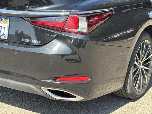 2022 Lexus ES 350 Base