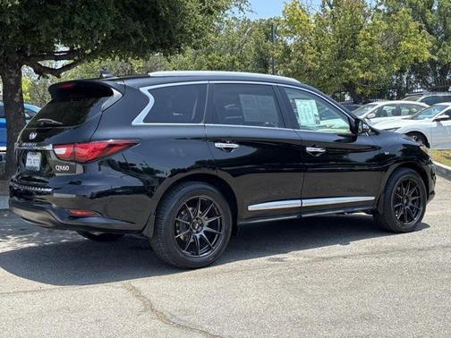 2016 INFINITI QX60 Base