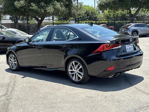 2019 Lexus IS 300 Base