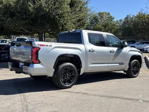 2026 Toyota Tundra Hybrid Platinum