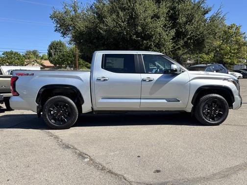 2026 Toyota Tundra Hybrid Platinum