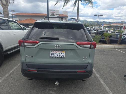 2022 Toyota RAV4 XLE Premium