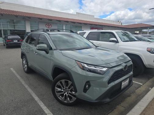 2022 Toyota RAV4 XLE Premium