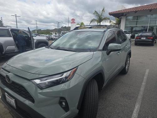 2022 Toyota RAV4 XLE Premium