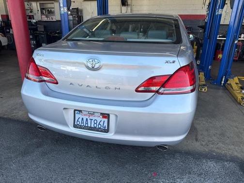 2007 Toyota Avalon Limited