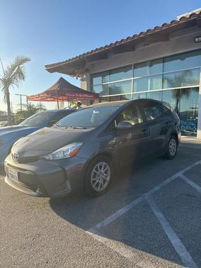 2017 Toyota Prius v Four