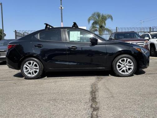 2018 Toyota Yaris iA Base
