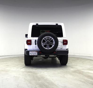 Bright White Clearcoat 2020 Jeep Wrangler Unlimited Sahara