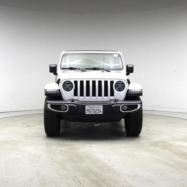 Bright White Clearcoat 2020 Jeep Wrangler Unlimited Sahara